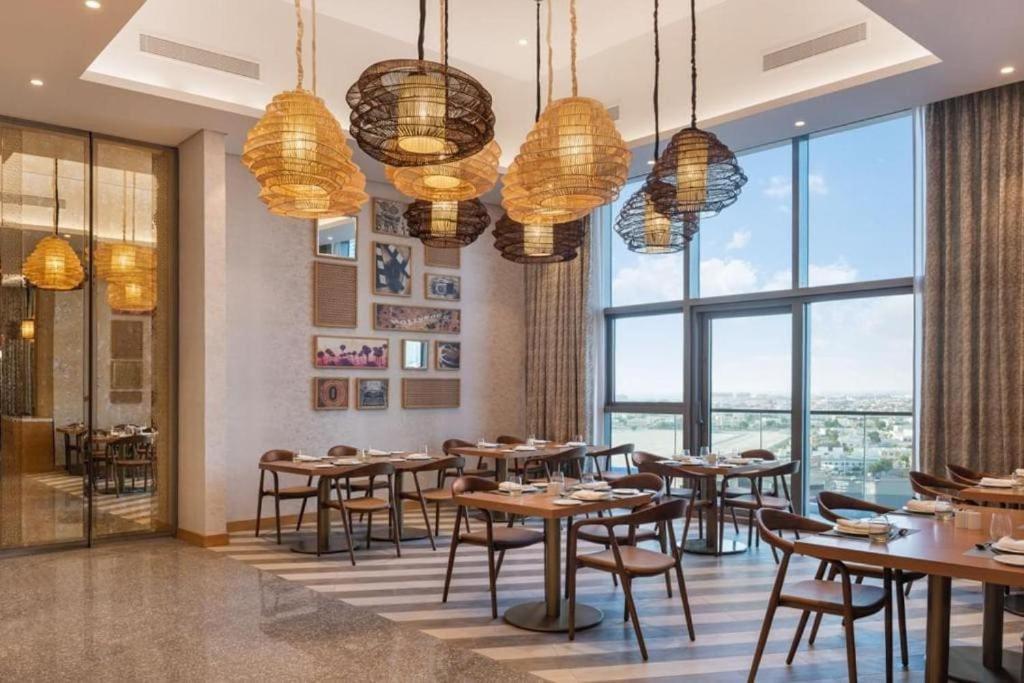 דובאי Paramount Hotel Midtown Flat With Burj Khalifa View מראה חיצוני תמונה