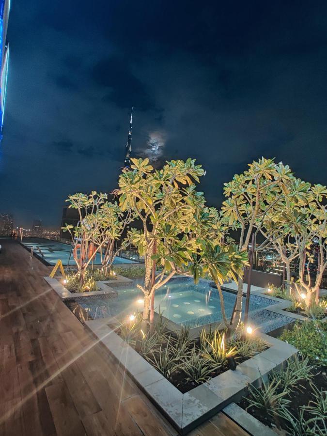 דובאי Paramount Hotel Midtown Flat With Burj Khalifa View מראה חיצוני תמונה